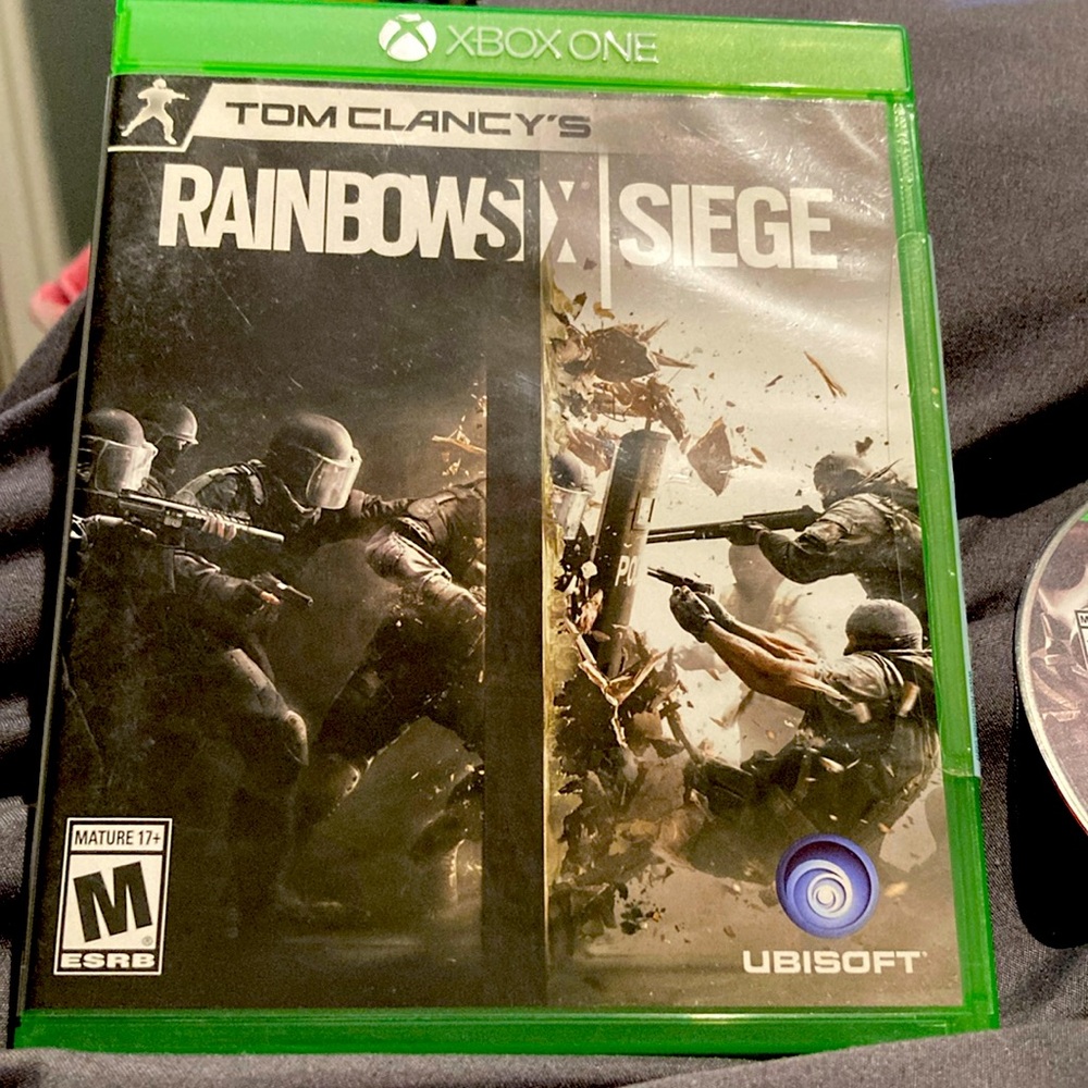 Tom Clancy’s RainBows X Siege opened but never used ex Excellent Condition